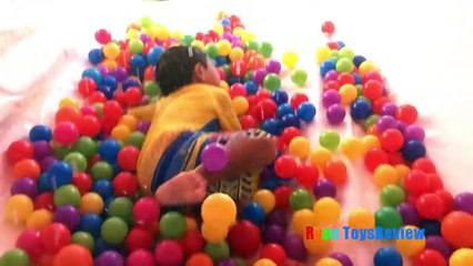 Giant Inflatable Water Slide Shark Ball Pits with Balloons Pop Challenge Surprise Toys Learn Colors