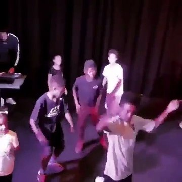 Blue Ivy Vs. Riley Curry: Who IS Your Favorite Little Dab Dancer?