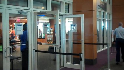 Soldier Reunites With His Family at Airport