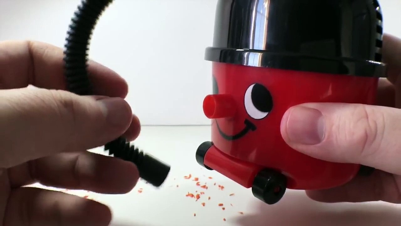 MINI SUCKFEST!!! WORKING MINIATURE VACUUM CLEANERS by Paladone