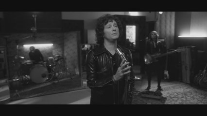 Bunbury regresa con "Expectativas", un rock and roll vibrante