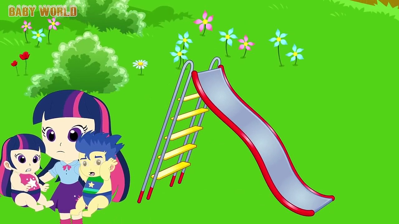 My Little Pony MLP Equestria Girls Transforms with Animation Love Story Fight Toilet