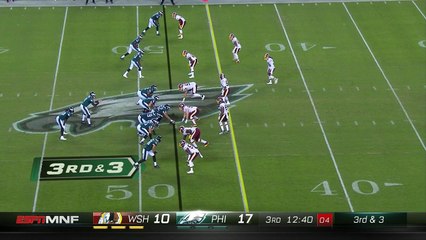 Carson Wentz uses wheels, jukes Redskins defender to turf