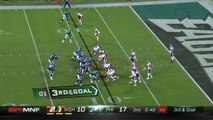 Can't-Miss Play: Carson Wentz ducks out of pressure, makes Favre-like throw for TD