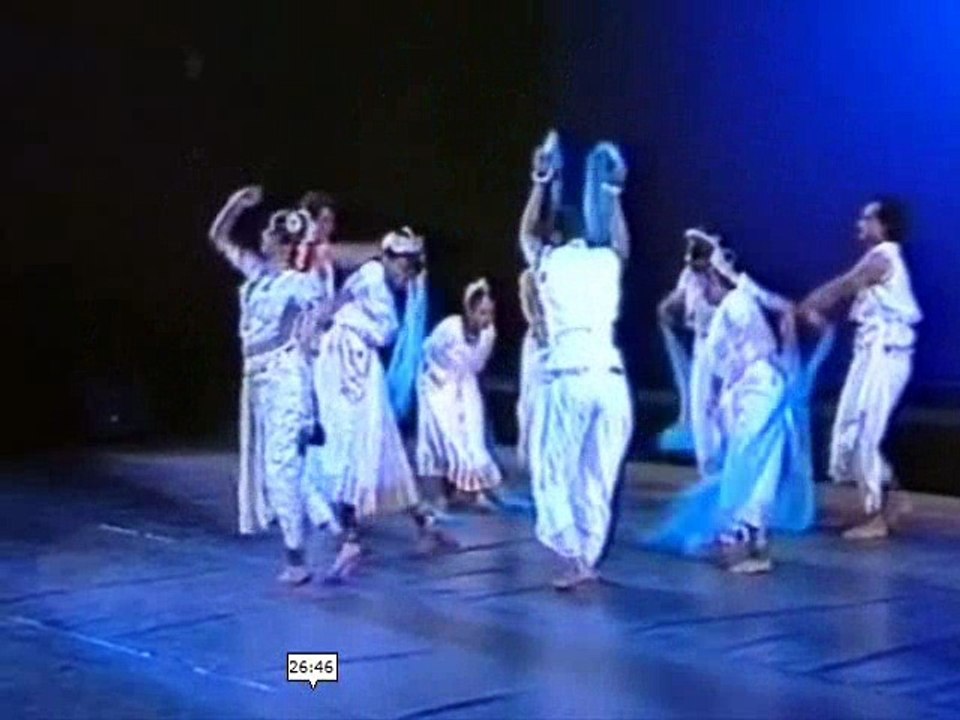 Saptrangi Indradhanu ki Chhata Pyaari Pyaari