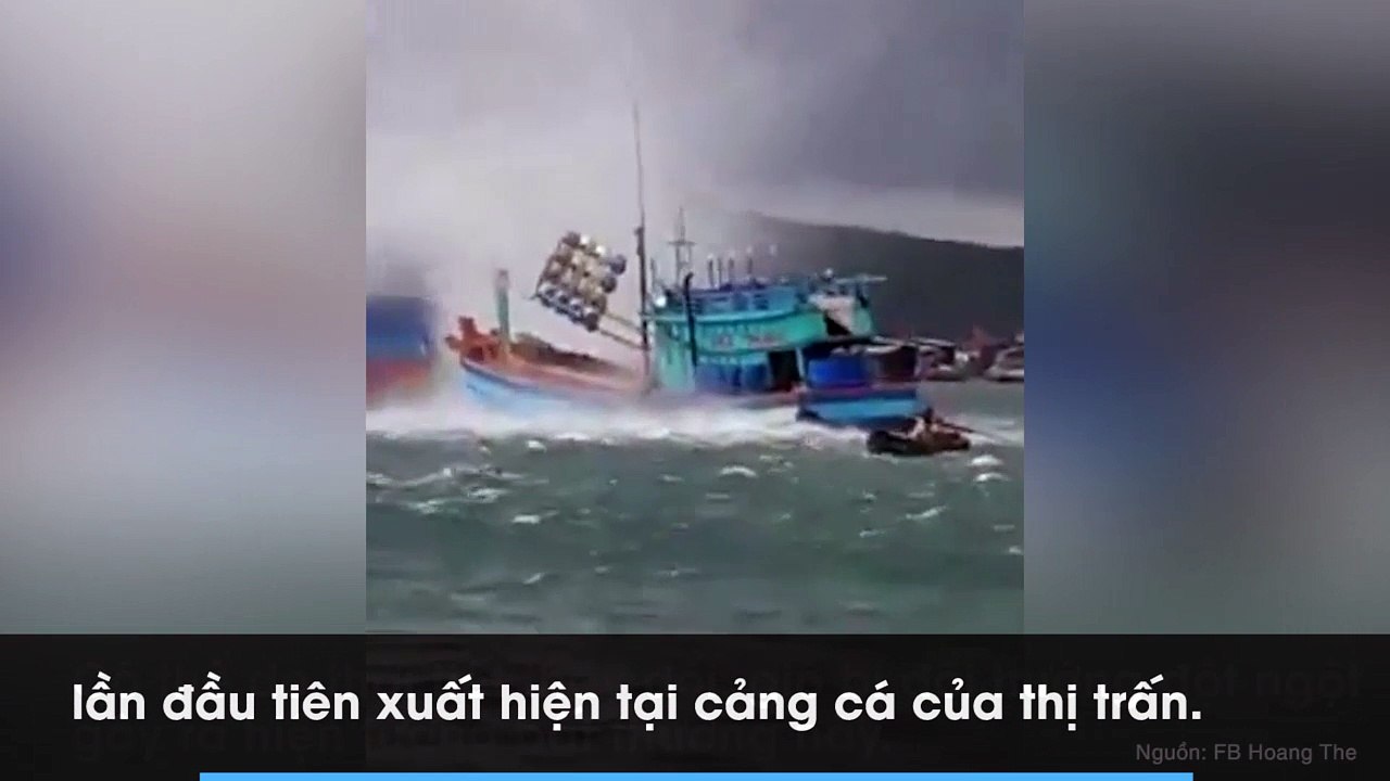 Vòi rồng bất ngờ xuất hiện nhấn chìm tàu cá tại Phú Quốc