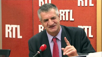 Jean Lassalle accusé de harcèlement sexuel : "J'ai certainement dû être maladroit"