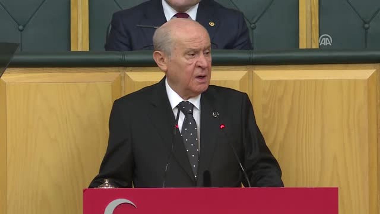 Bahçeli: "Barzani'nin Çok Kısa Sürede Hiç Bir Karşı Direniş Göstermeden Kaçıp Gitmesi Şüphelere...