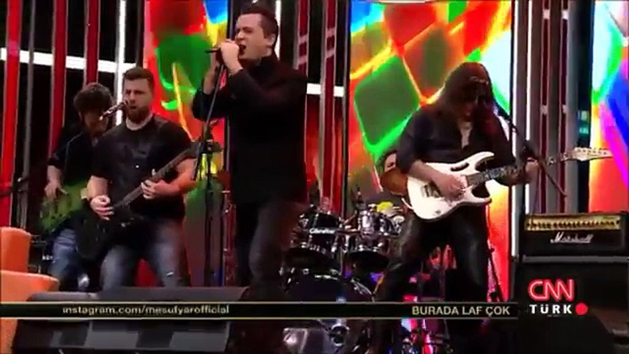 Yoğun Bakım - Aferin | Mesut Yar'la Burada Laf Çok (Canlı Performans)