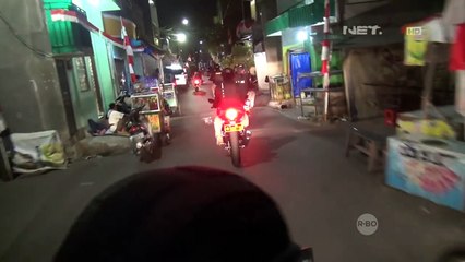 Pria Ini Nekat Nyebur ke Kali yang Cetek Saat Ketahuan Berjudi - 86
