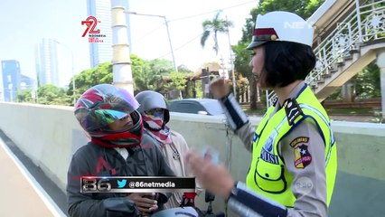 Motornya Menyenggol & Terjatuh, Anak Ini Menangis Kesakitan - 86