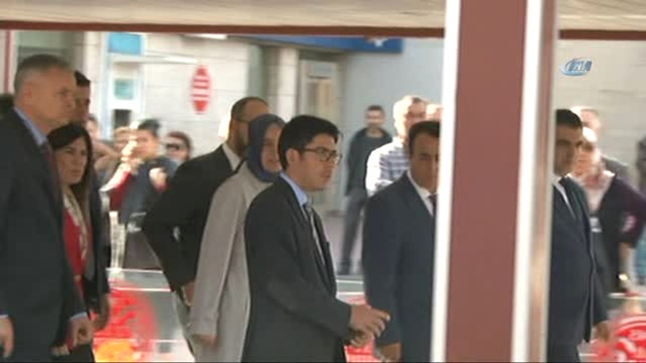 Aile ve Sosyal Politikalar Bakanı Fatma Betül Sayan Kaya: "Durumunda Yavaşta Olsa Günden Güne Bir...