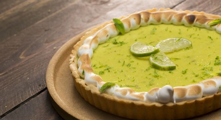 طريقة عمل تارت اللليمون الأخضر بالميرانغ بالفيديو