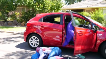 RECKLESS UGLY BABY Crush Frozen Elsa Under Car! w/ Joker vs Spiderman Hulk Spidergirl Superhero fun