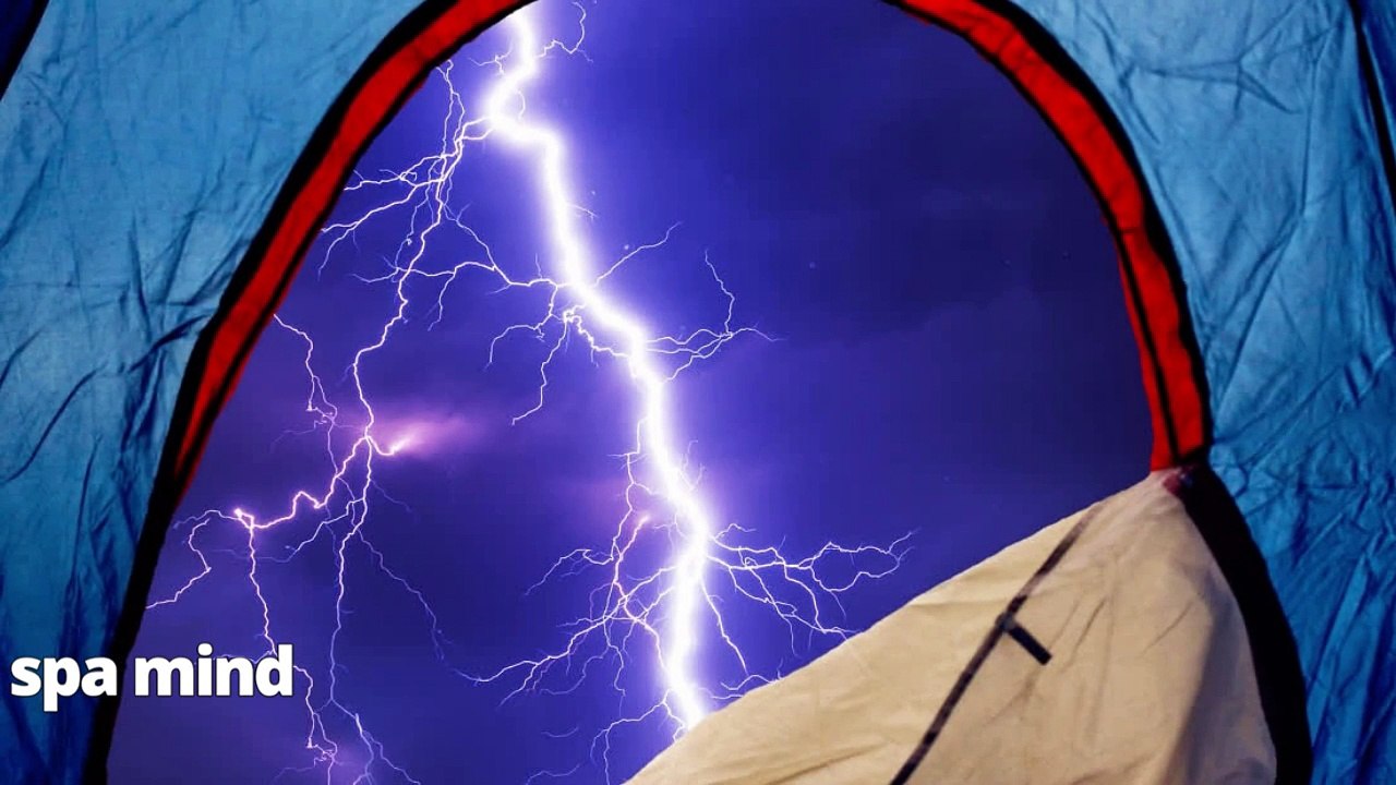 Regen auf einem Zelt, entspannender Naturklang