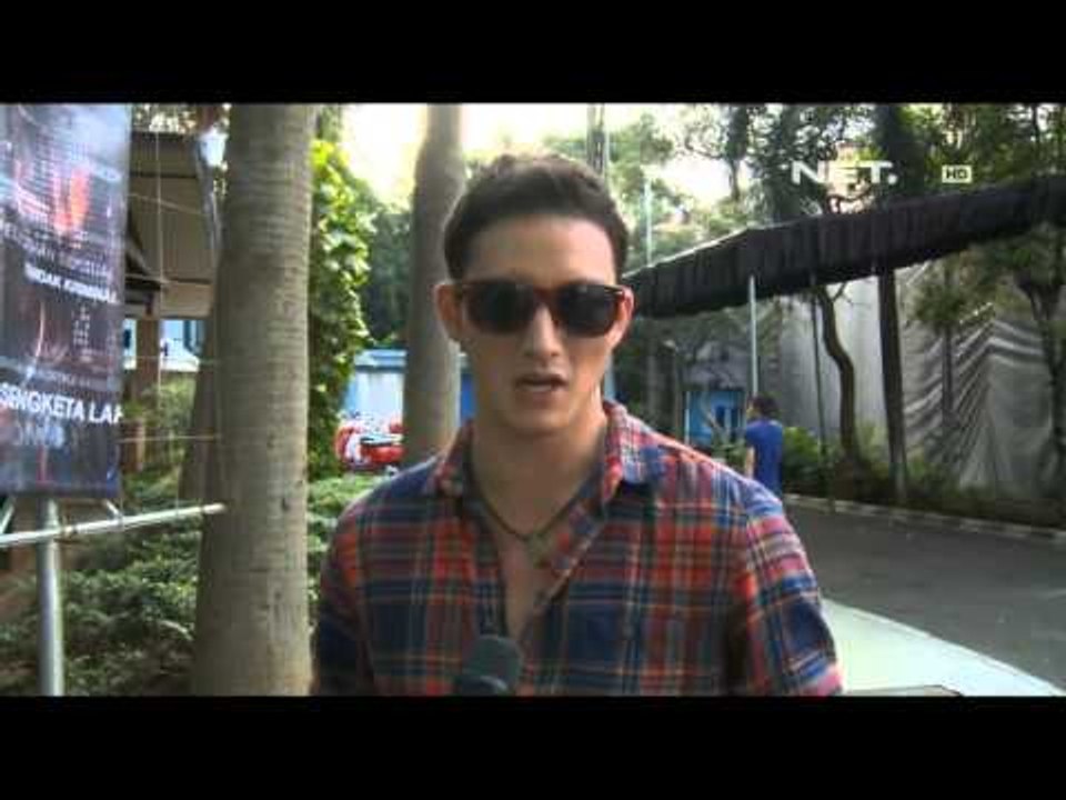 Entertainment News - Mike Lewis bicara tentang warna kesukaannya