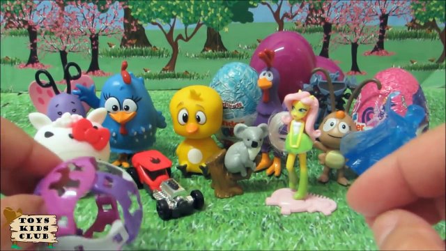 TURMA DO PINTINHO AMARELINHO E PEPPA PIG ABRINDO VÁRIOS OVOS SURPRESA KINDER COMPETO EM PORTUGUÊS!