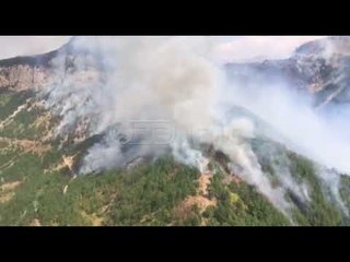 Ora News - Zjarret rrezikojnë banesat, Viva ndërhyn në Mirditë dhe Orosh