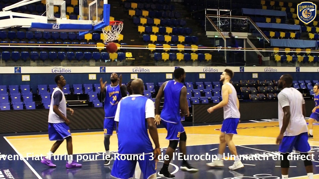 Avant match avec Klemen Prepelic, Levallois - Turin