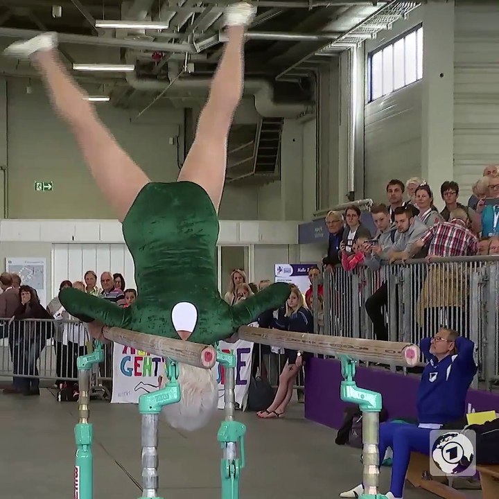A 92 ans, la gymnaste Johanna Quaas est INCROYABLE