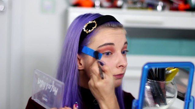 АРАХНОФОБАМ НЕ СМОТРЕТЬ! - МАТЬ ПАУКОВ