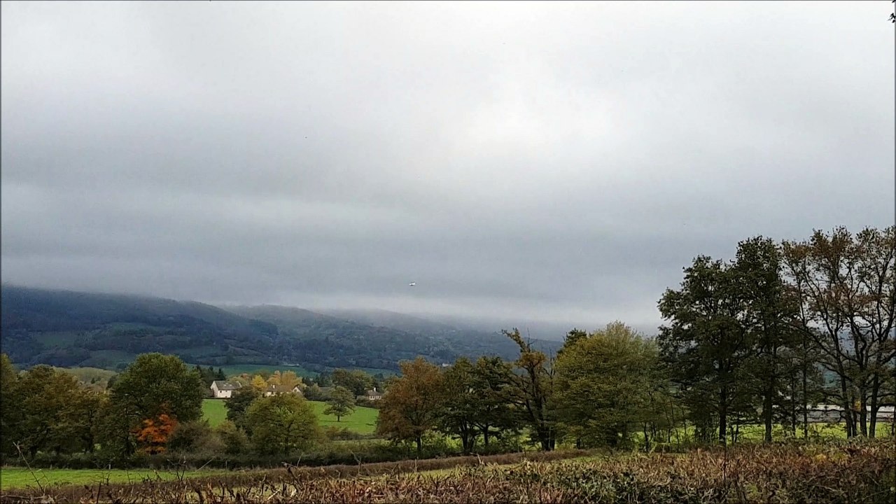 Mesvres ULM Certenue nuages 241017