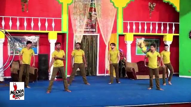 MENU GUJRI BANA LE - SAIMA KHAN - 2017 PAKISTANI MUJRA DANCE