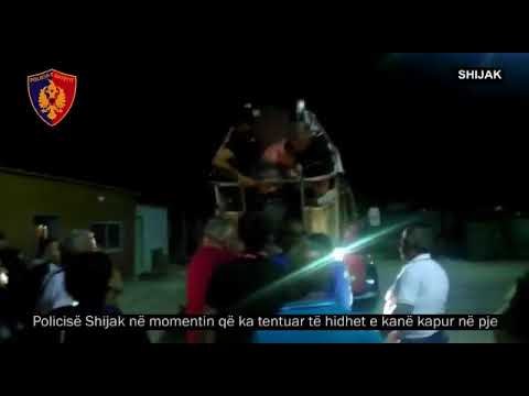 Shijak - Policia aksion si në filma për të shpëtuar të riun që do të hidhej nga ndërtesa