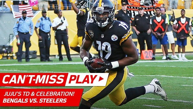 Un joueur de foot US célèbre son touchdown en jouant à cache-cache