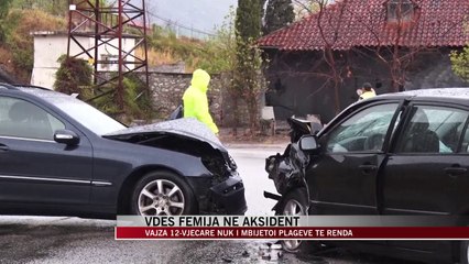 Tải video: Aksidenti në Xibrakë, ndërron jetë në Spitalin e Traumës 12-vjeçarja - News, Lajme - Vizion Plus