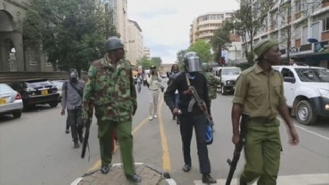 Policía dispersa con gas lacrimógeno protestas preelectorales en Kenia