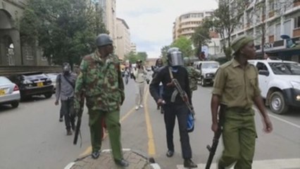 Policía dispersa con gas lacrimógeno protestas preelectorales en Kenia