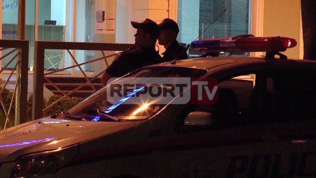 Report TV - Tiranë, 6 trafikantë në pranga, u kapën me kokainë e 1 mijë $ false
