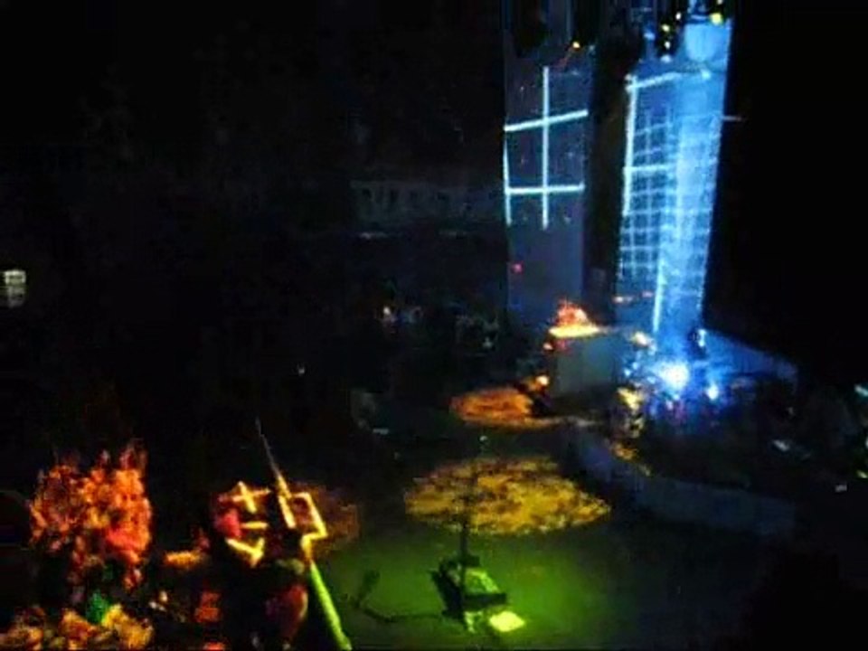 Muse - New Born clip, Tabernacle, Atlanta, GA, USA  8/6/2006