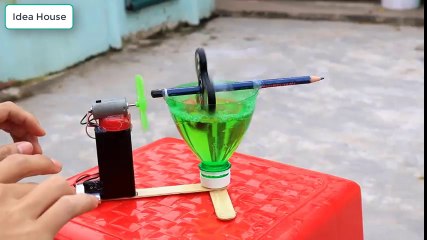 3 EASY FIDGET SPINNER TRICKS or with PENCILS