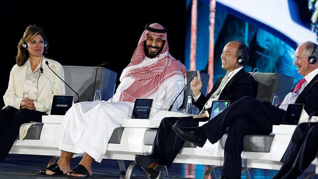 ولي عهد السعودية يعلن عن تبني المملكة إسلاما معتدلا وسطيا
