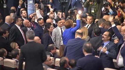 Meral Akşener: "Türkiye ve Millet Yorgundur.