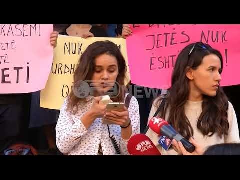 Ora News – Kundër dhunës ndaj gruas, skuqet me bojë Ministria e Drejtësisë