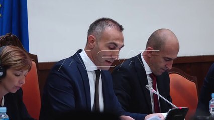 Ligji për gjuhët në procedurë parlamentare me polemika mes pushtetit dhe opozitës