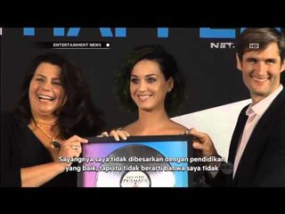 Katy Perry Beri Dukungan Pada Guru