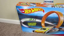 NEW HOT WHEELS 6 in 1 LOOP RACE TRACK WITH MYSTERY MODELS CARS RACING