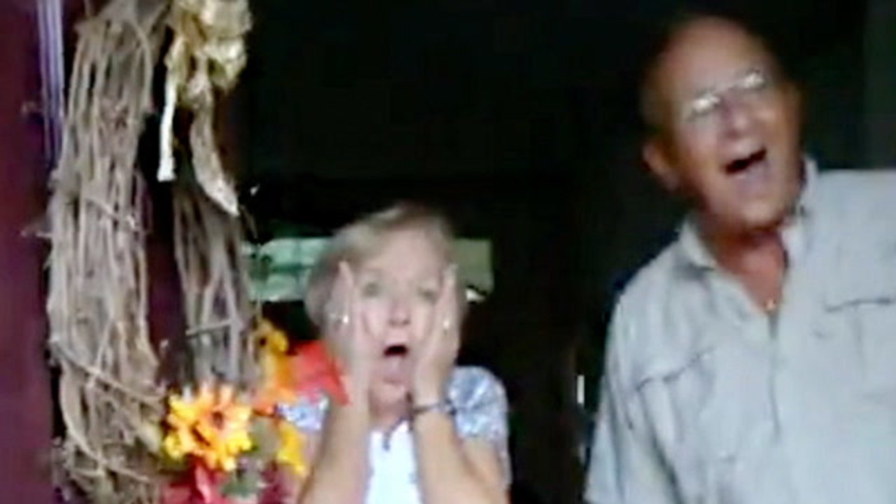 They Surprised Their Parents For Their 50th Anniversary