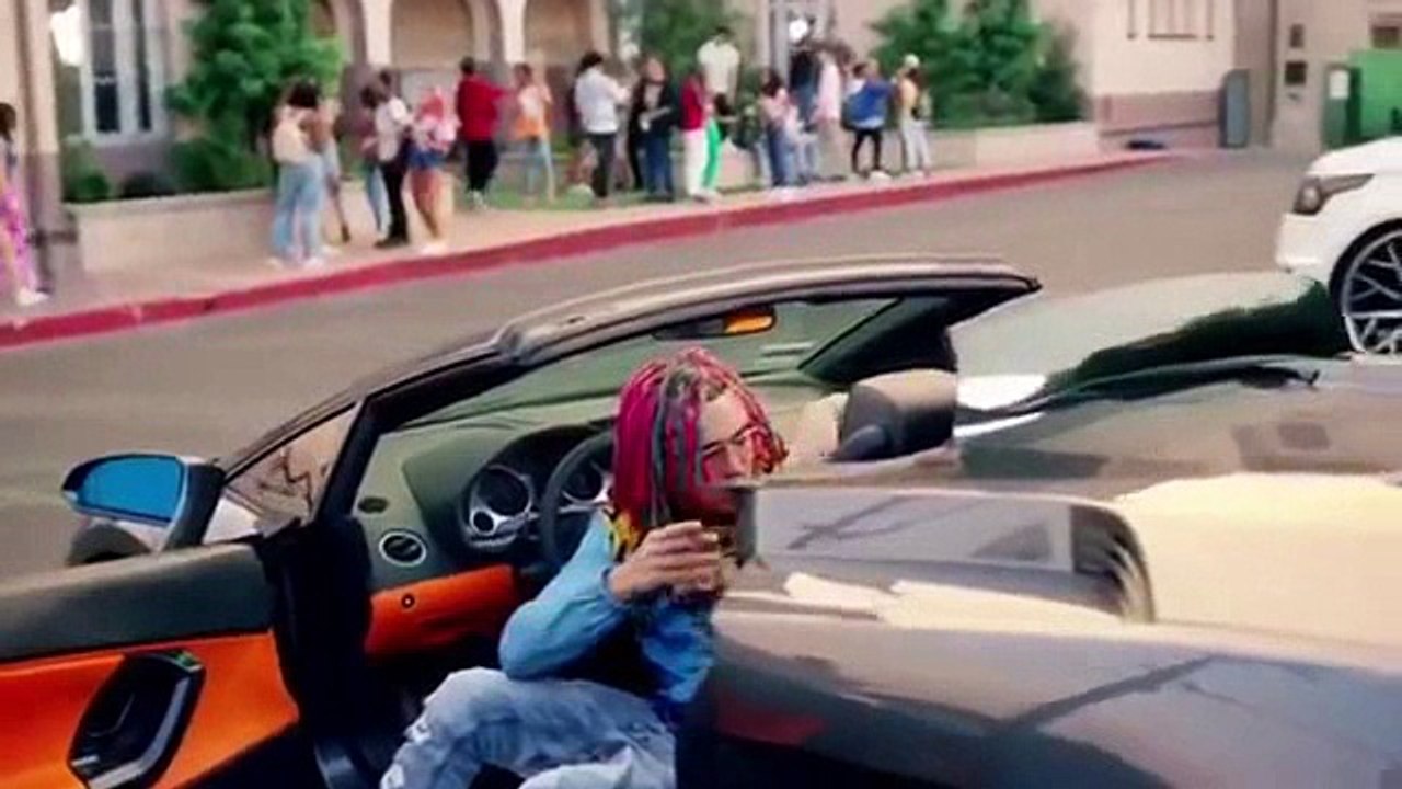 ejer Diplomati journalist Lil pump- gucci gang (official video) (snippet)_2 - Vidéo Dailymotion