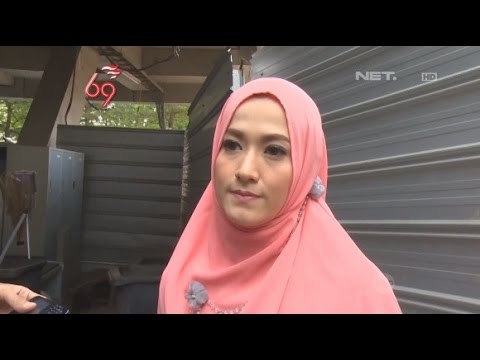 Lyra Virna tertarik berbisnis Karaoke