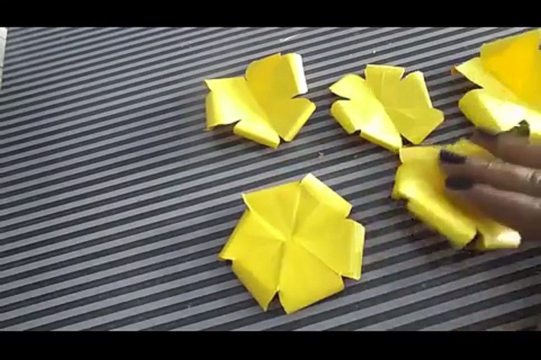 how to make paper roses tutorial-DIY New new( Ppaer Roses)