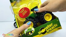 MAQUINAS MONSTRUO MONSTER TREADS TOMY JOHN DEERE TRACTOR GATOR CON ARMADURA - RUEDAS GIGANTES