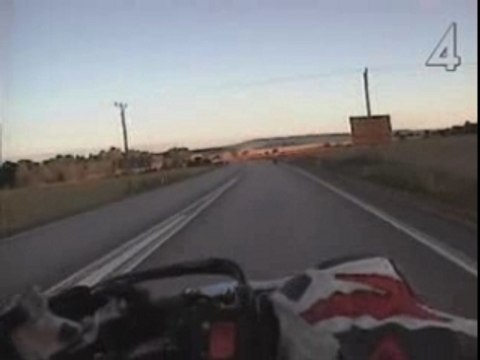 Moto r1 Course Poursuite foutage de geule avec la police