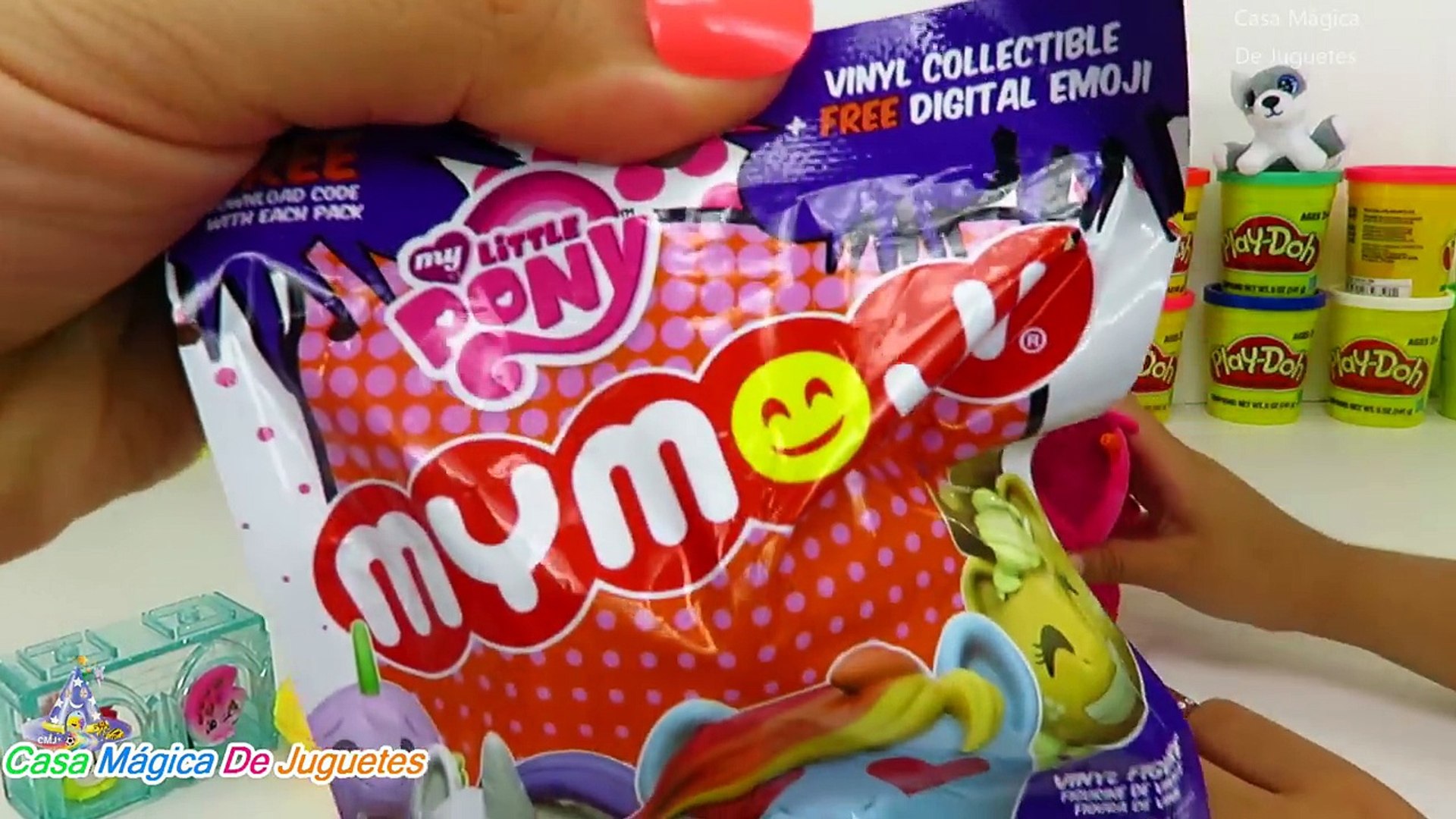 Huevo Sorpresa Gigante de Emoji Caca Arcoiris Smelvin de Plastilina Play Doh en Español – Видео Dailymotion