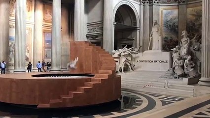 Le chorégraphe Yoann Bourgeois fait vivre les monuments au Panthéon