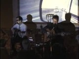 Rivers Cuomo et Matt Sharp - Mrs. Young (Live acoustic 2004)